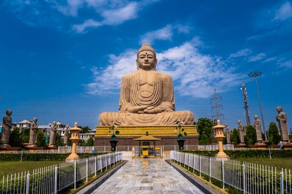Yoga training session for yoga trainer jobs in Arrah, Bihar